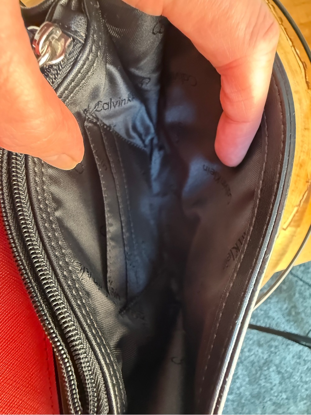 Calvin Klein Red Colorblock Faux Saffiano Leather Crossbody Bag EUC - Picture 9 of 13